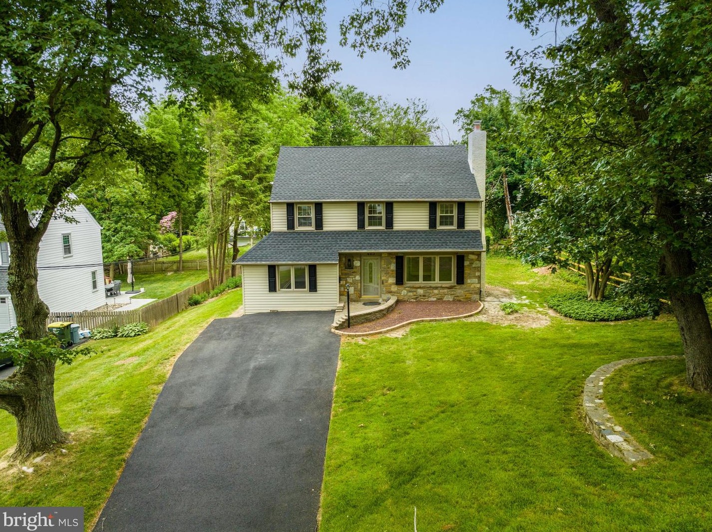 403 Valley View Rd, Willow Grove, PA 19090