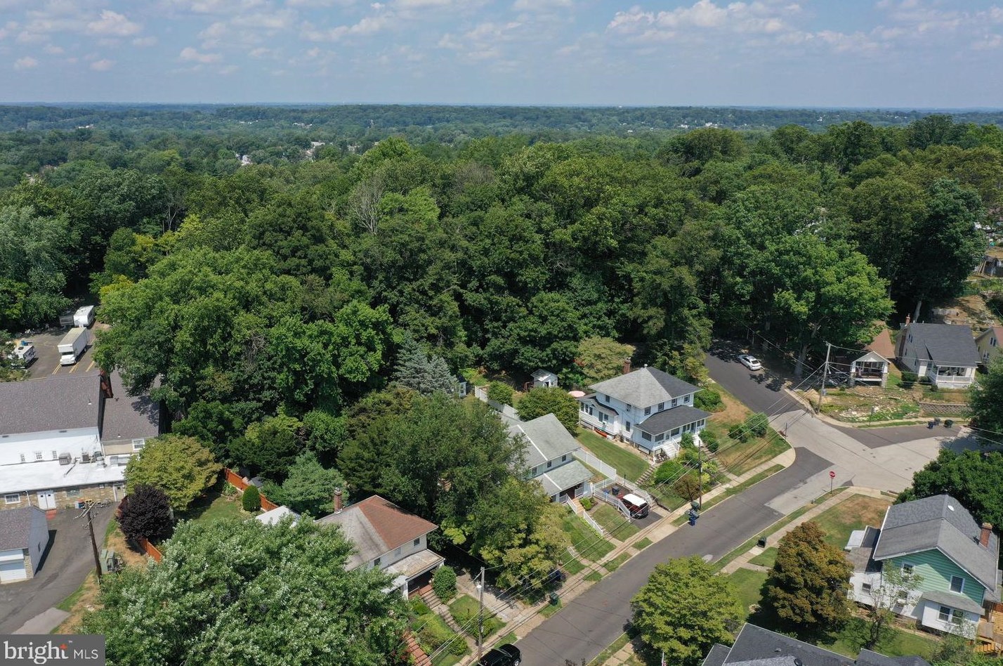 516 Roberts Ave, Ardsley, PA 19038-3709
