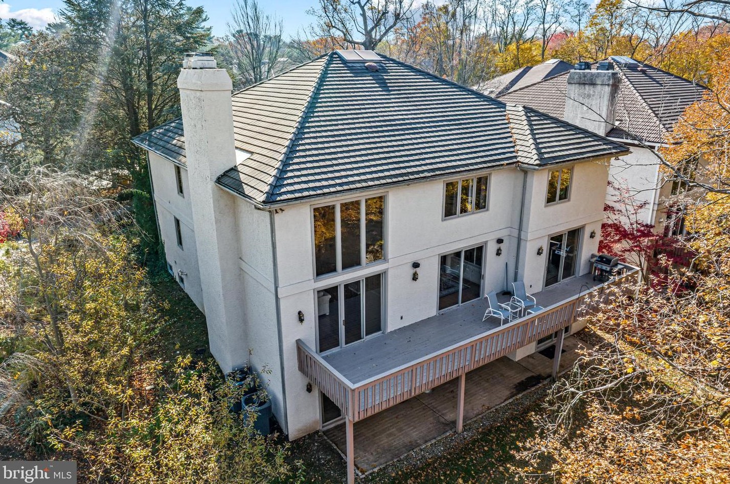 133 Tall Trees Dr, Cynwyd, PA 19004-2720