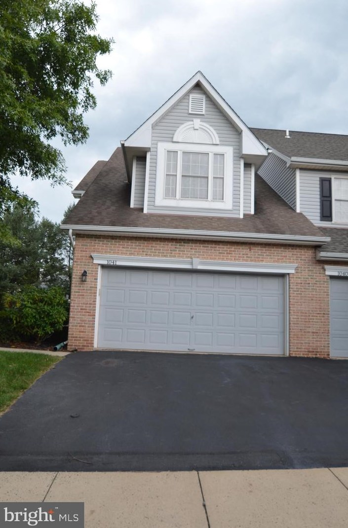 1041 Greenes Way Cir, Collegeville, PA 19426