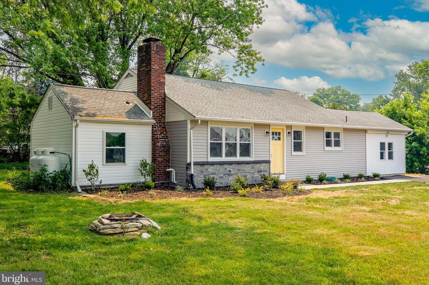 406 Washington Ave, Horsham, PA 19044-3309