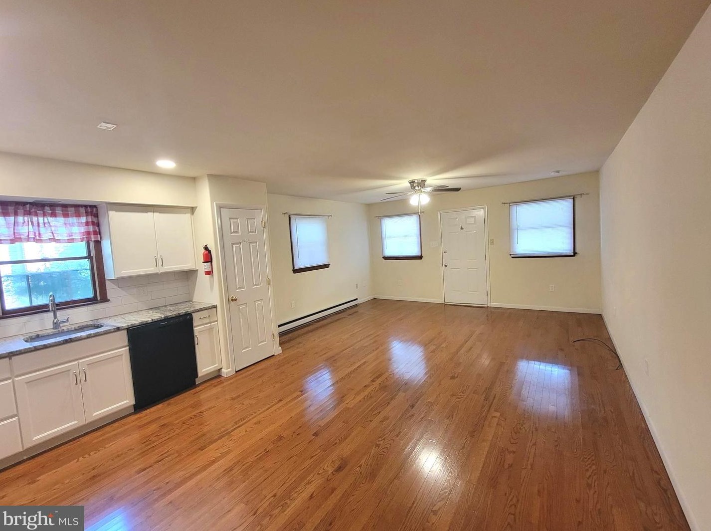 1113 Queen St, Pottstown PA  19464-5830 exterior