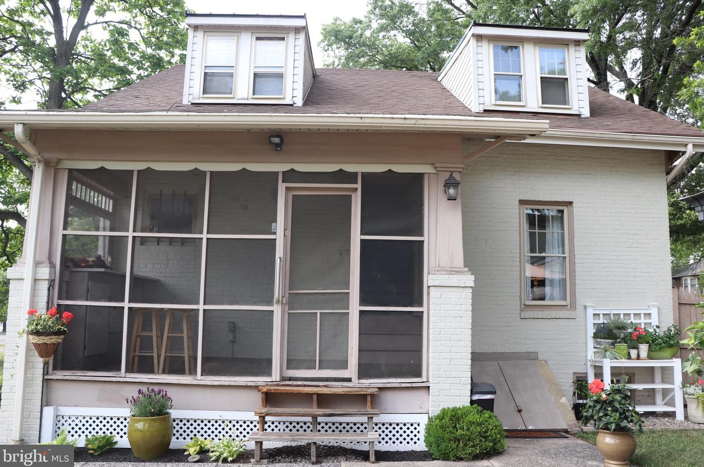 806 N Evans St, Pottstown, PA 19464