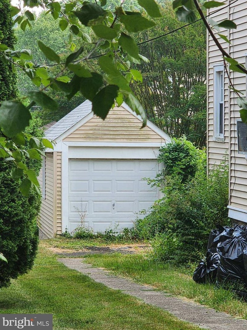 305 Lismore Ave, Ardsley, PA 19038-3909