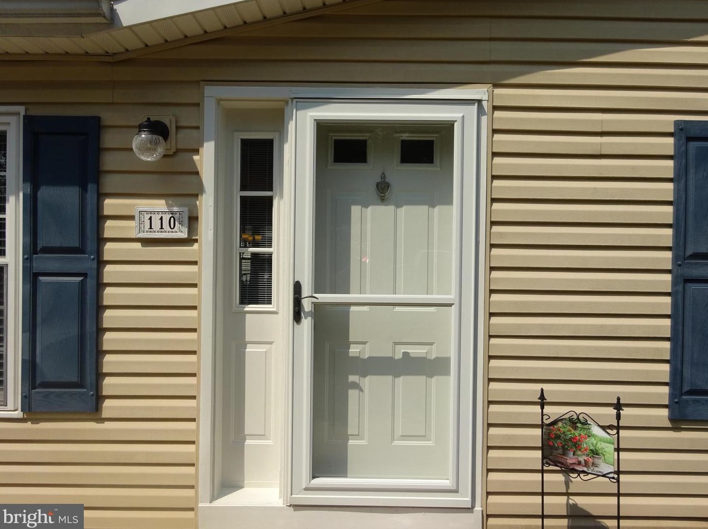 110 Deerfield Dr, Souderton, PA 18964