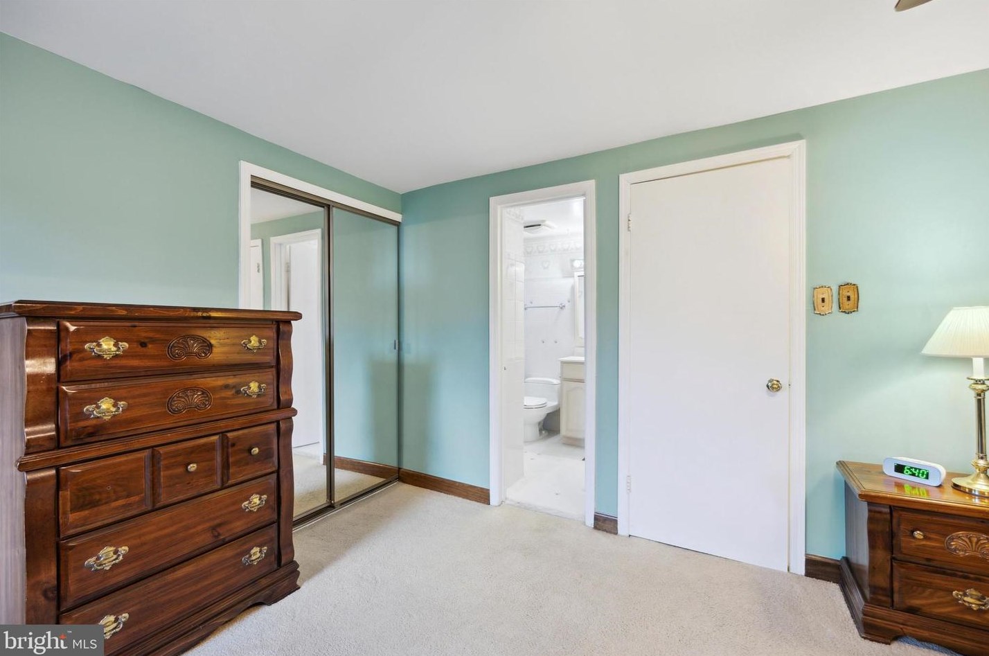 408 Livingston Ct, North Wales PA 19454-1030 exterior