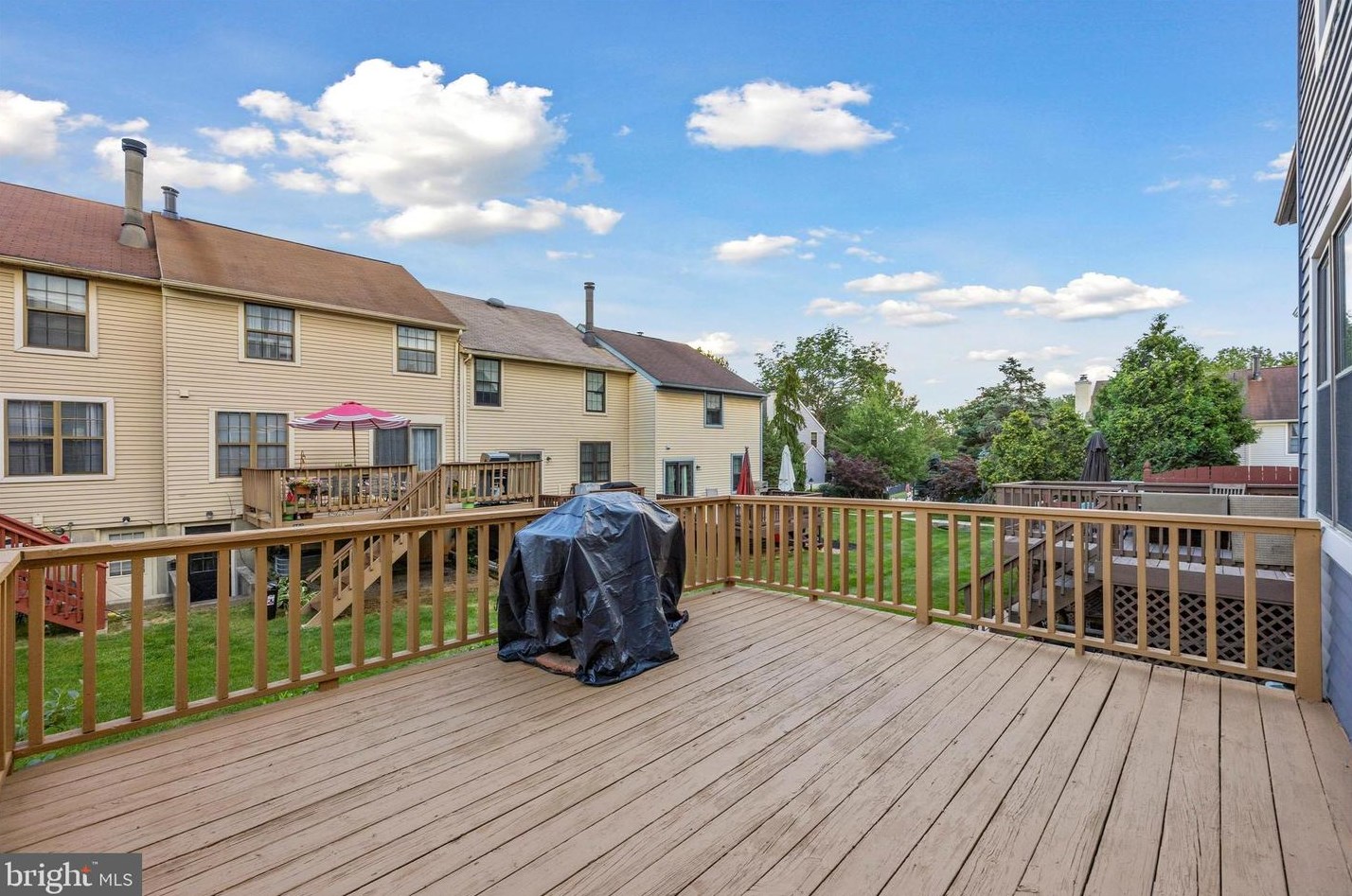 408 Livingston Ct, North Wales PA 19454-1030 exterior