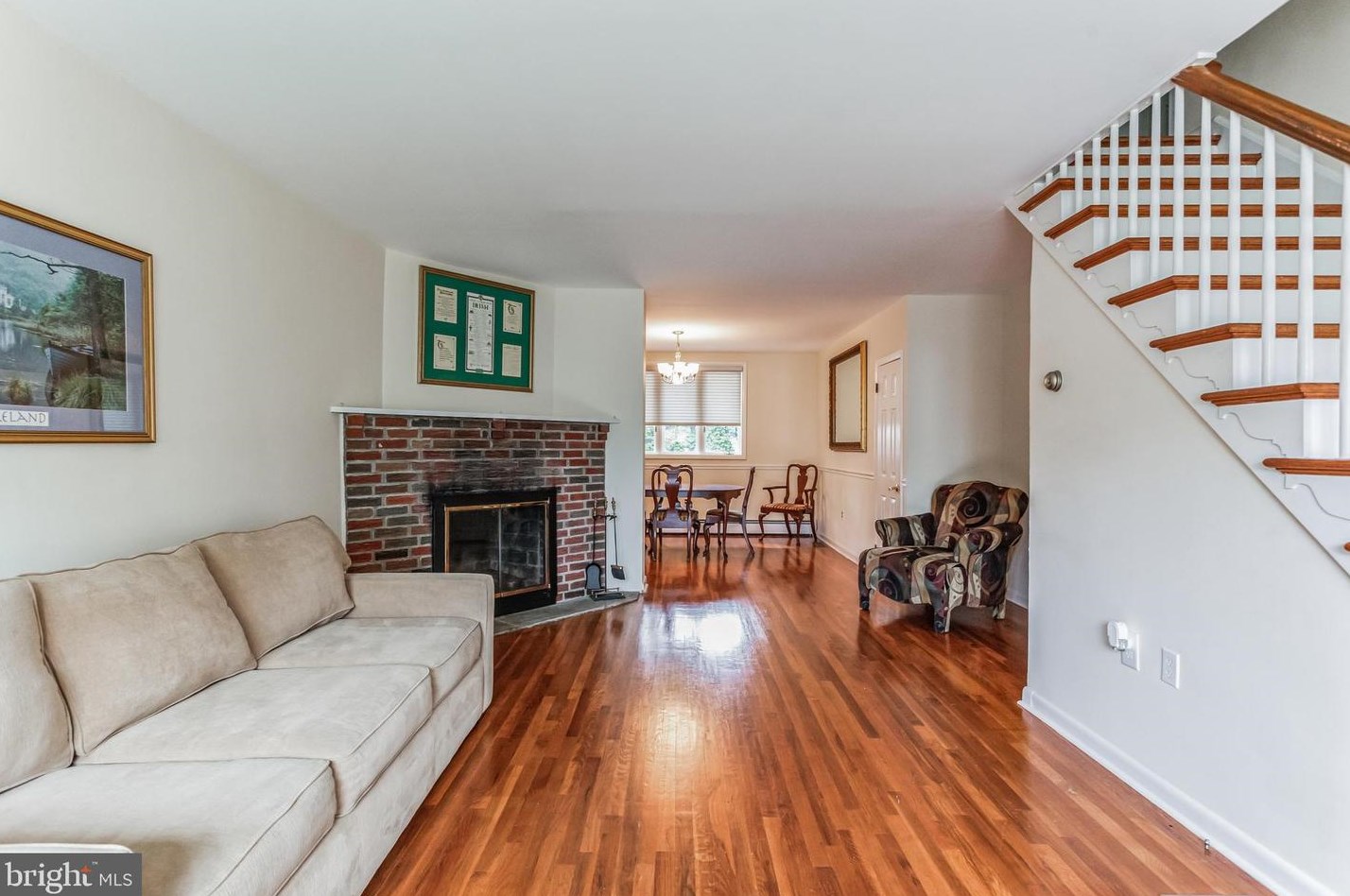 226 Lorraine Ave, Oreland, PA 19075