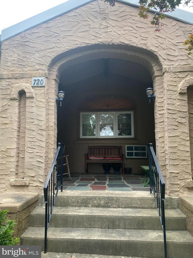 720 Los Angeles Ave, Meadowbrook, PA 19046
