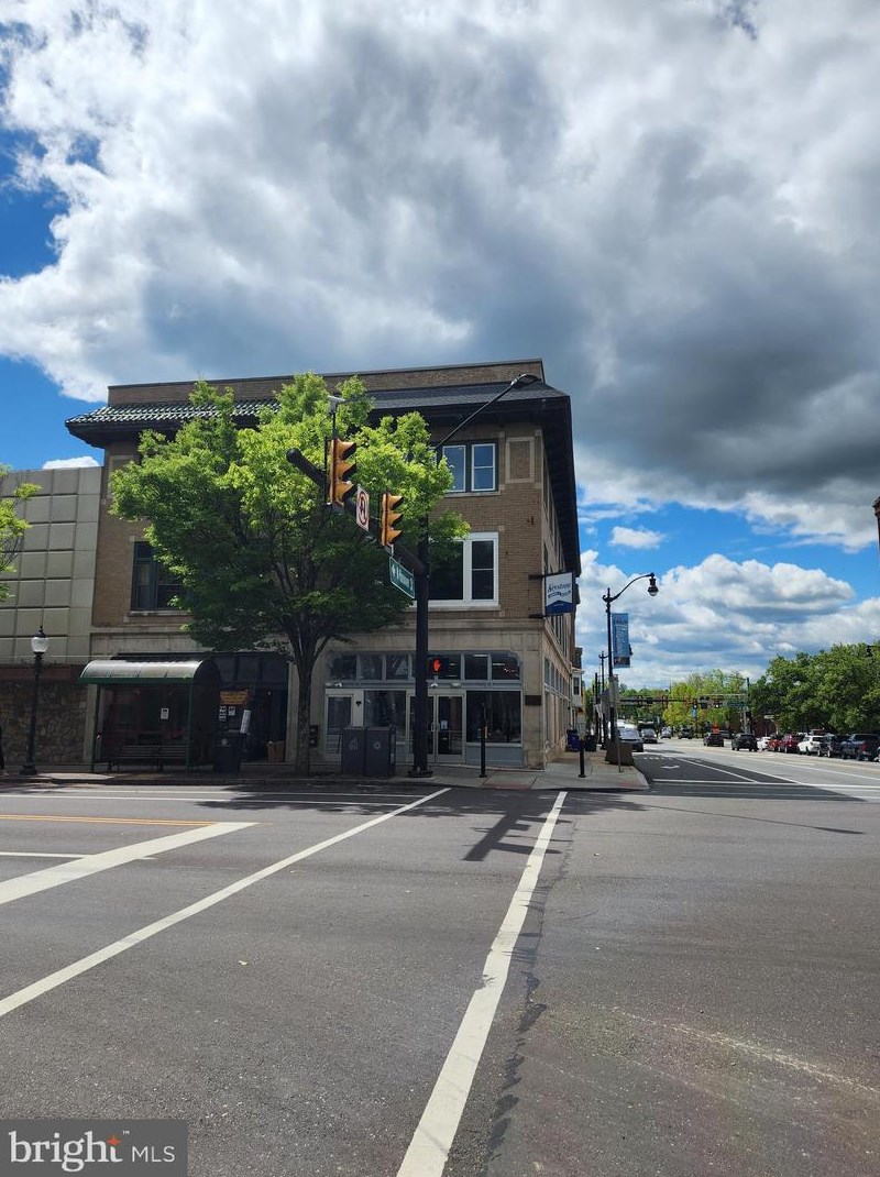 200 E High St #3a, Pottstown, PA 19464