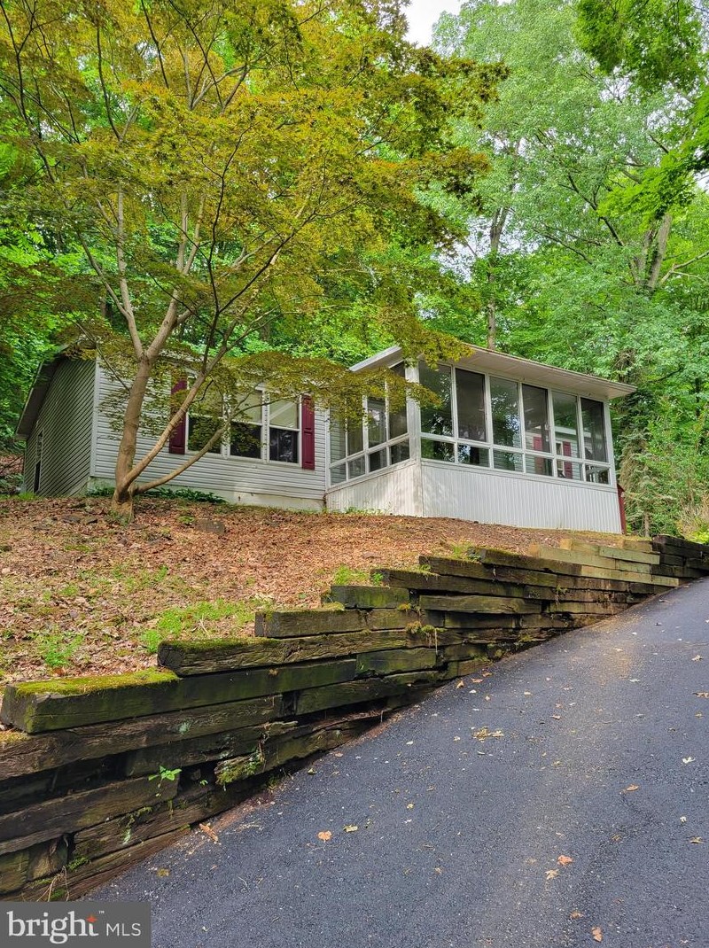 339 Arcola Rd, Collegeville, PA 19426