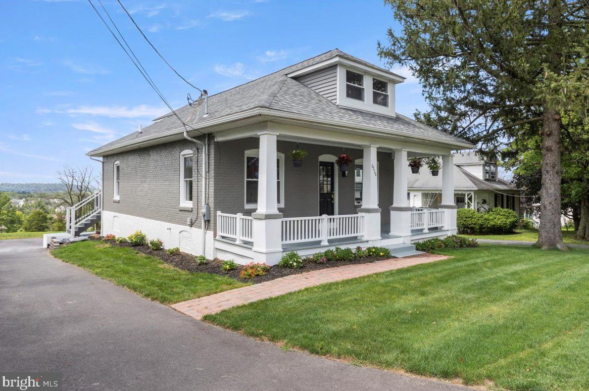 1516 Farmington Ave, Pottstown, PA 19464