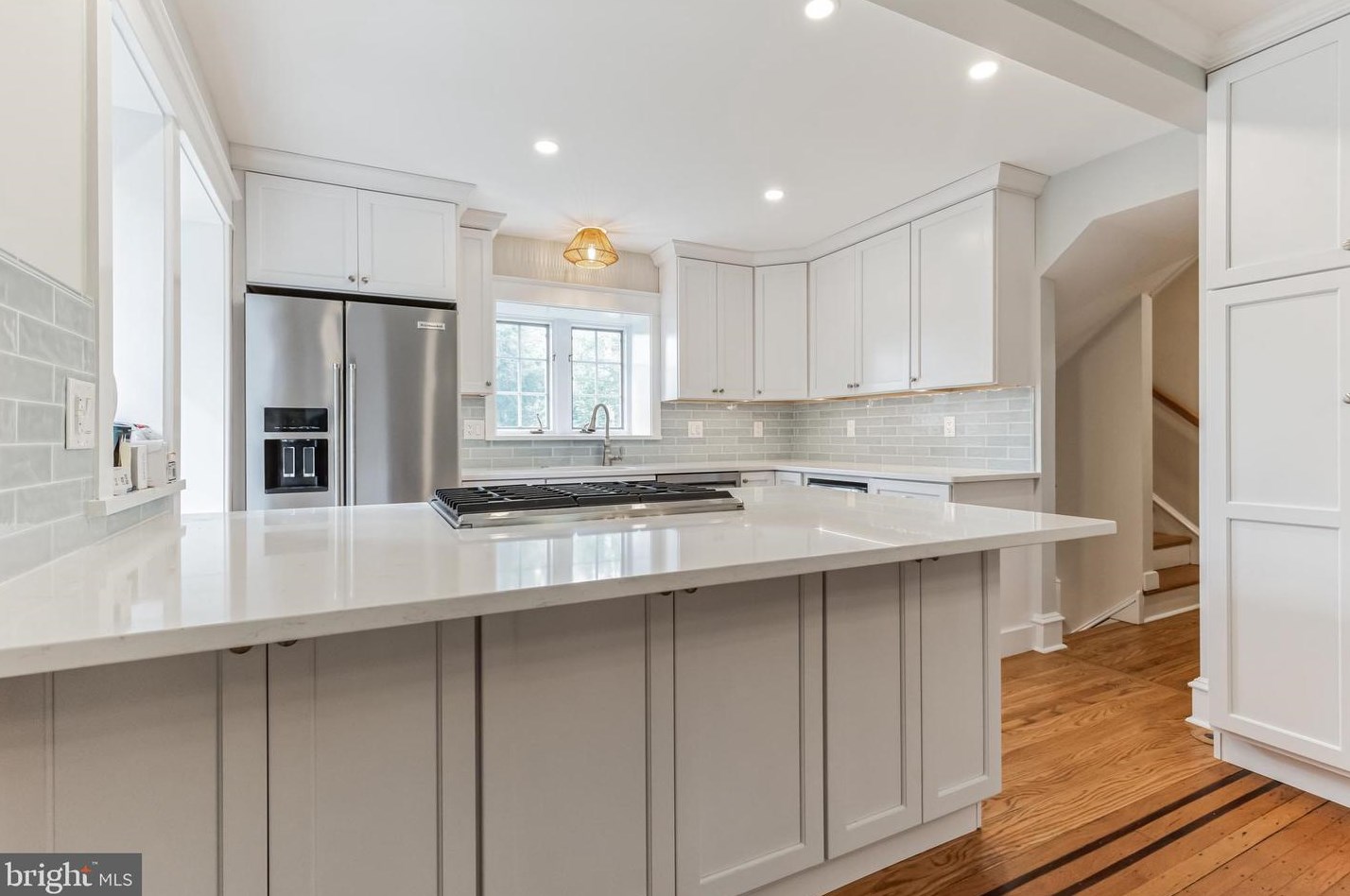 200 Smt Ave, Meadowbrook PA 19046-3110 exterior