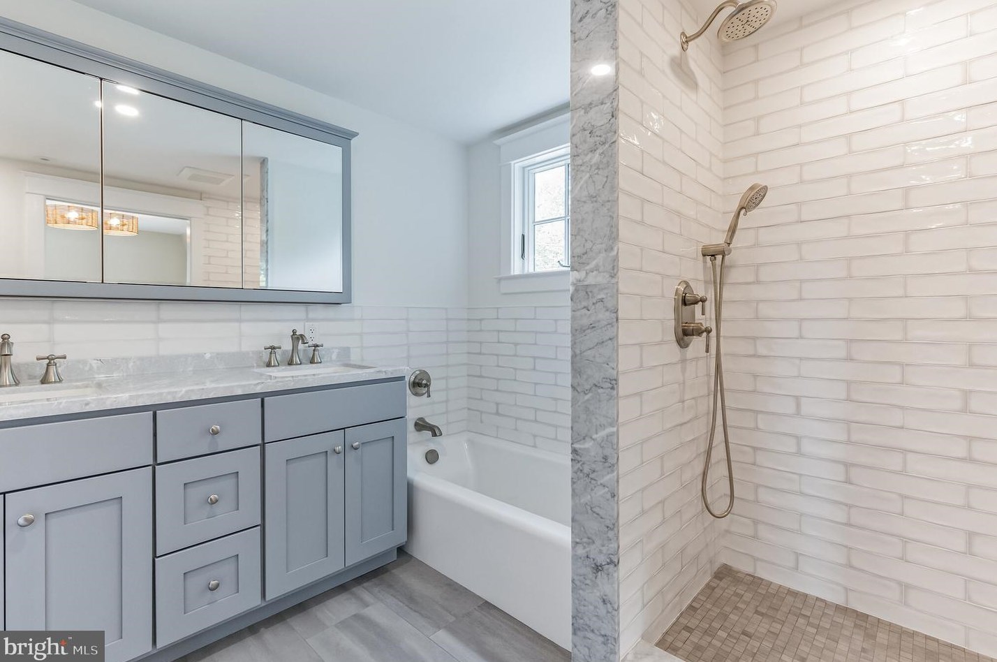 200 Smt Ave, Meadowbrook PA 19046-3110 exterior