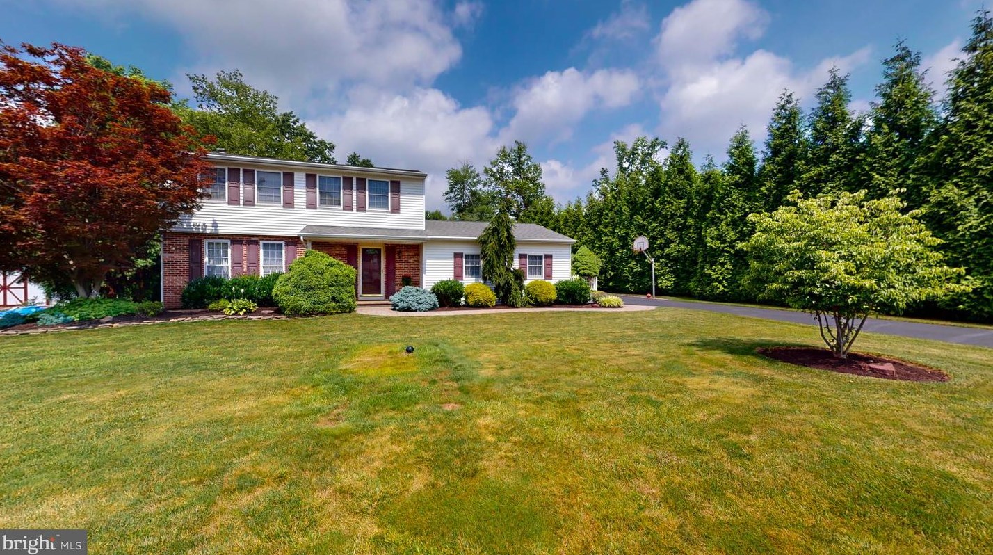 2224 Stewart Dr, Hatfield, PA 19440-2249