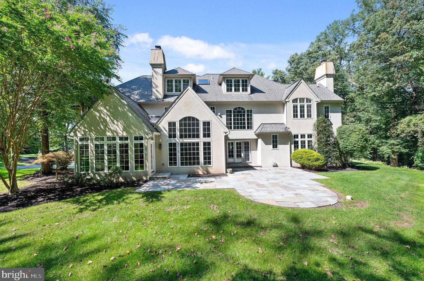 113 Knightsbridge Rd, Penn Wynne, PA 19096-1212