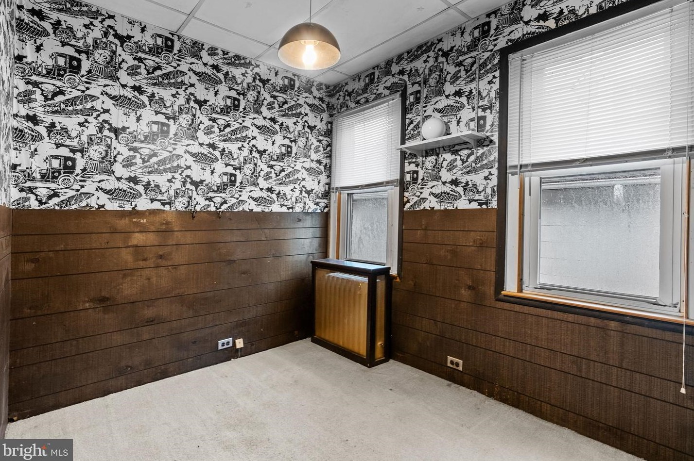 15 Penn Ave, Meadowbrook PA 19046-4247 exterior