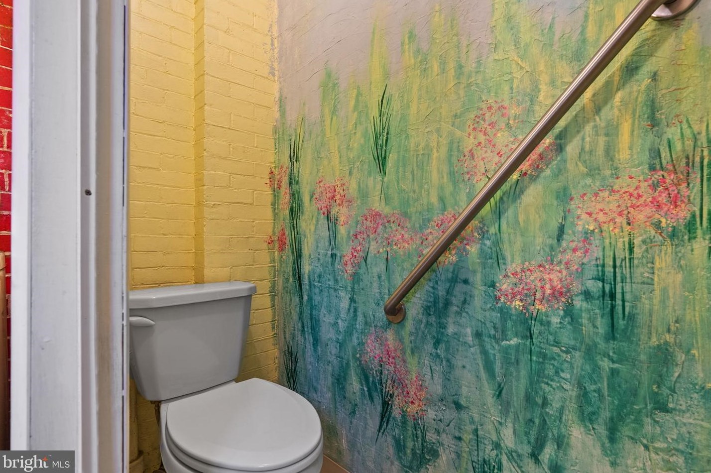 15 Penn Ave, Meadowbrook PA 19046-4247 exterior