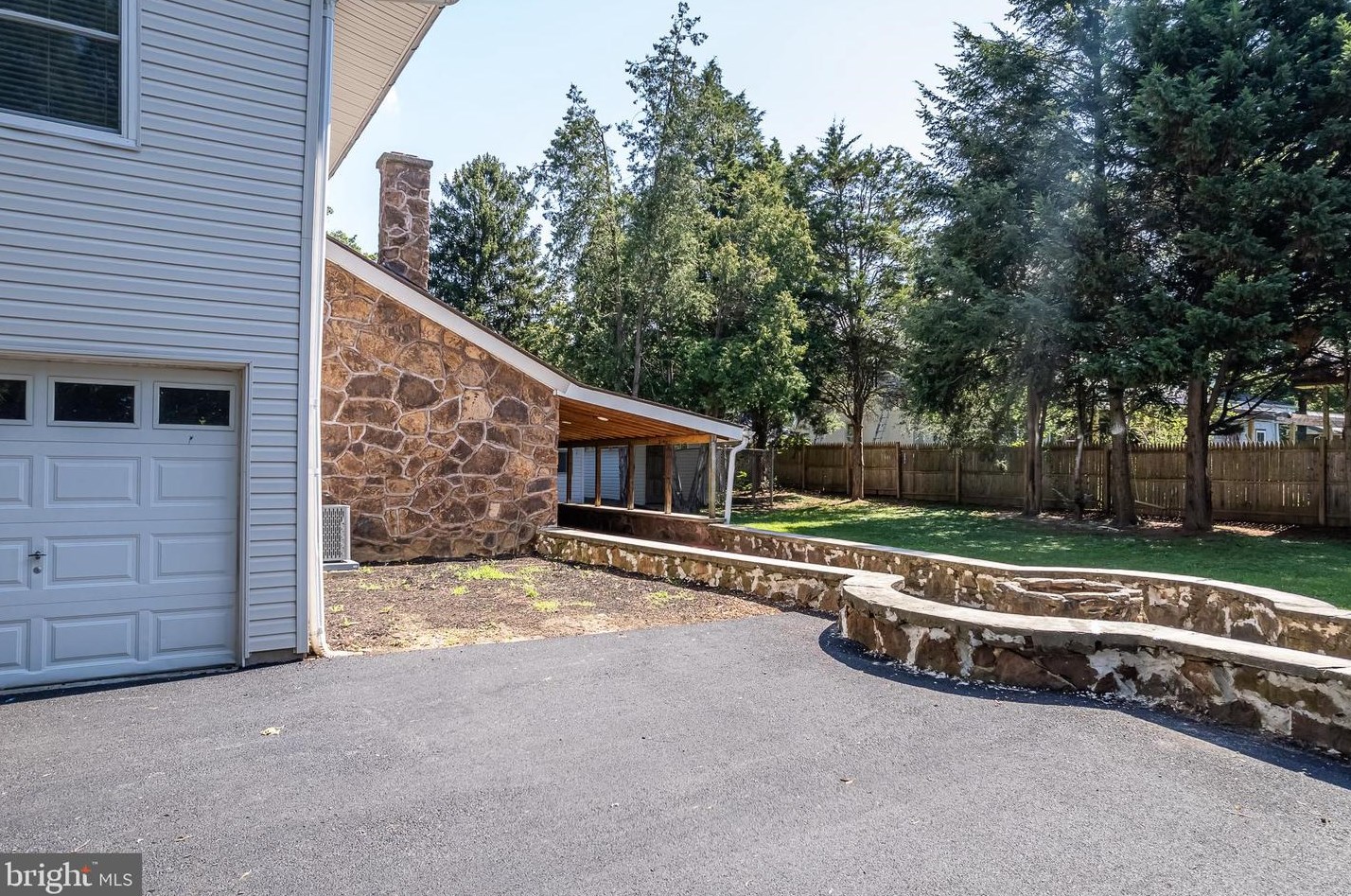 102 Weber Rd, North Wales PA  19454-2230 exterior