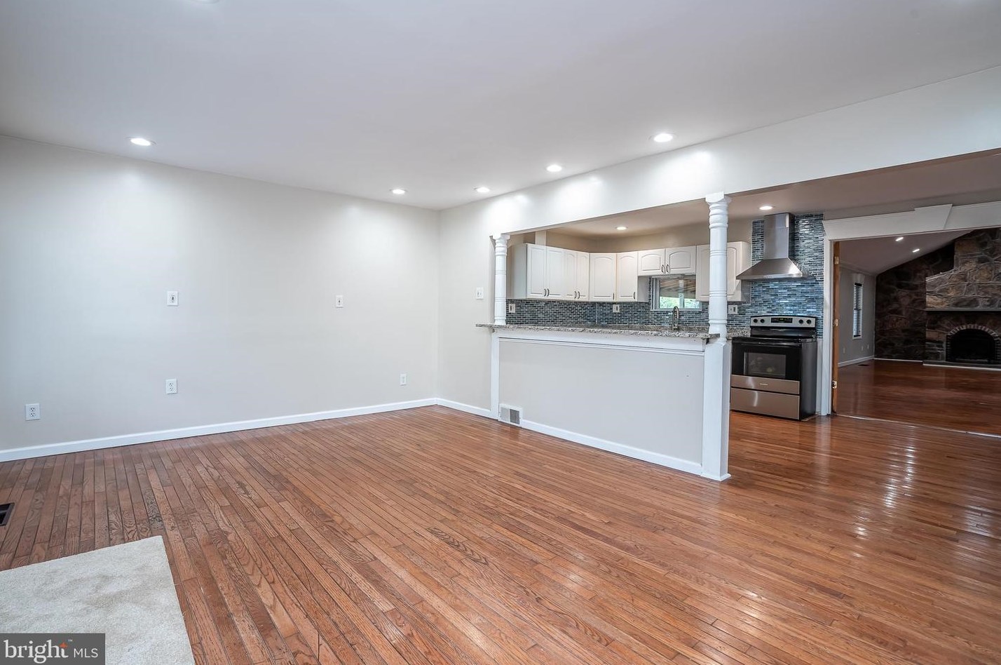102 Weber Rd, North Wales PA  19454-2230 exterior