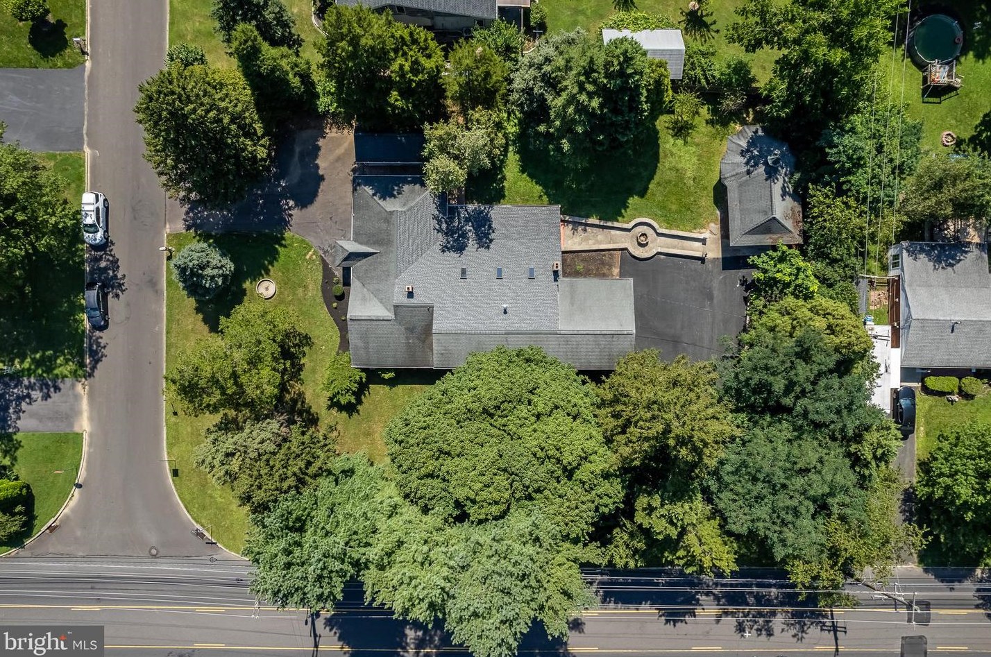 102 Weber Rd, North Wales PA  19454-2230 exterior