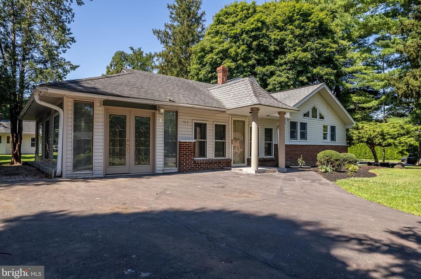 102 Weber Rd, North Wales PA  19454-2212 exterior
