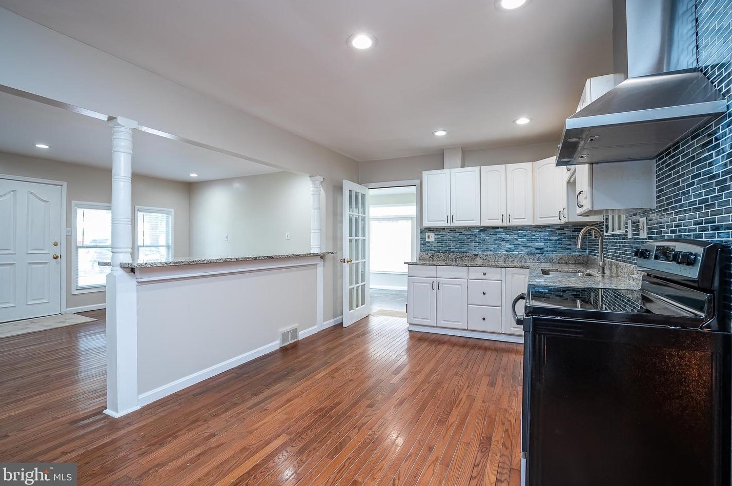 102 Weber Rd, North Wales PA  19454-2230 exterior