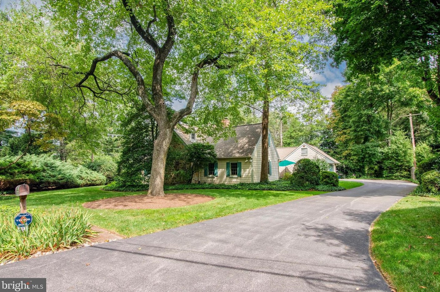 801 Washington Ln, Meadowbrook, PA 19046-2330