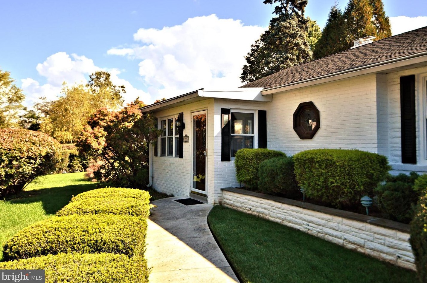 1006 Heather Rd, Oreland, PA 19075-2306