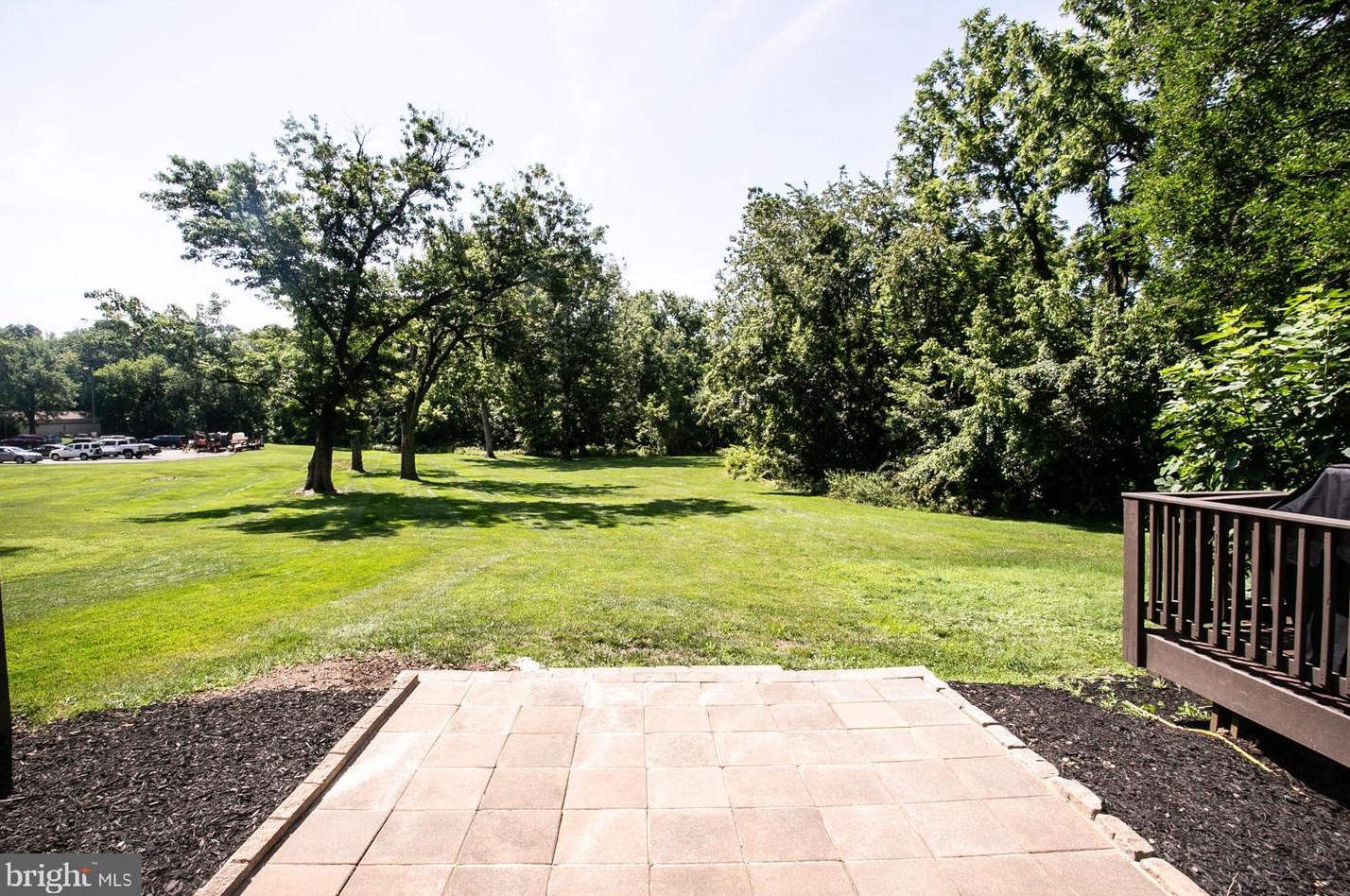 105 Redwood Dr, Collegeville, PA 19426