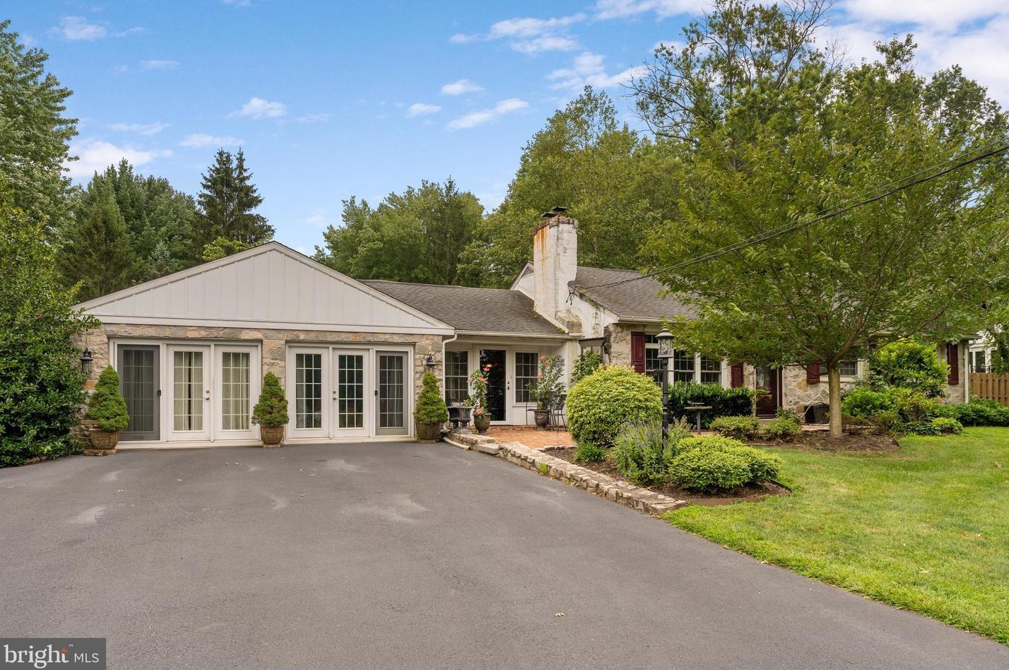 967 Weikel Rd, Lansdale, PA 19446