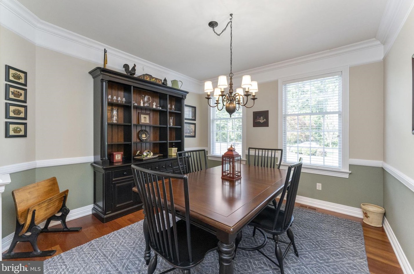 101 Gift Cir, North Wales PA 19454-1217 exterior