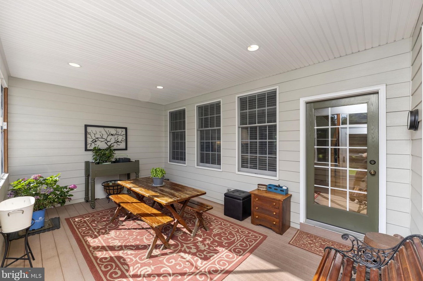 101 Gift Cir, North Wales PA 19454-1217 exterior