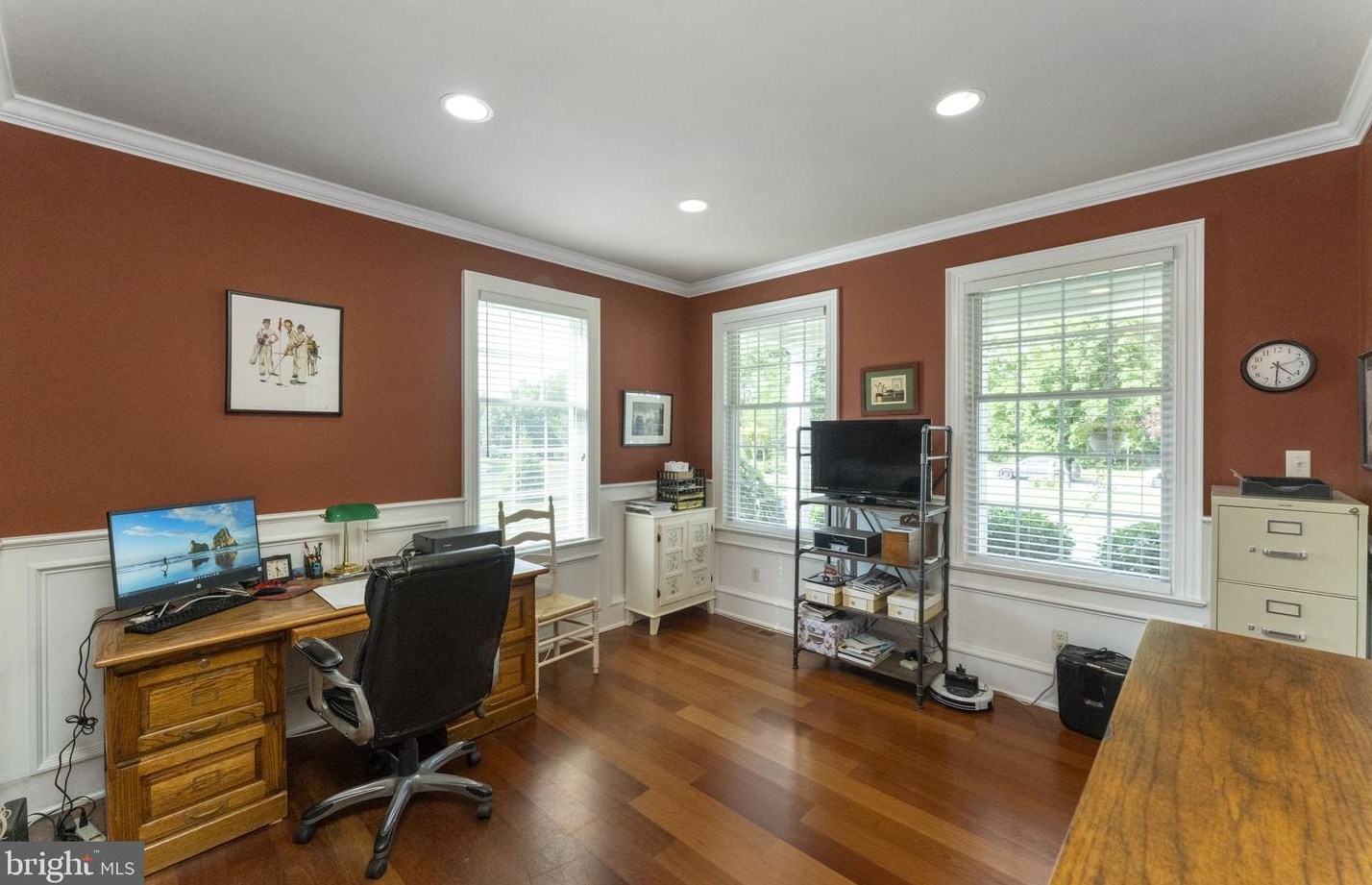 101 Gift Cir, North Wales PA 19454-1217 exterior