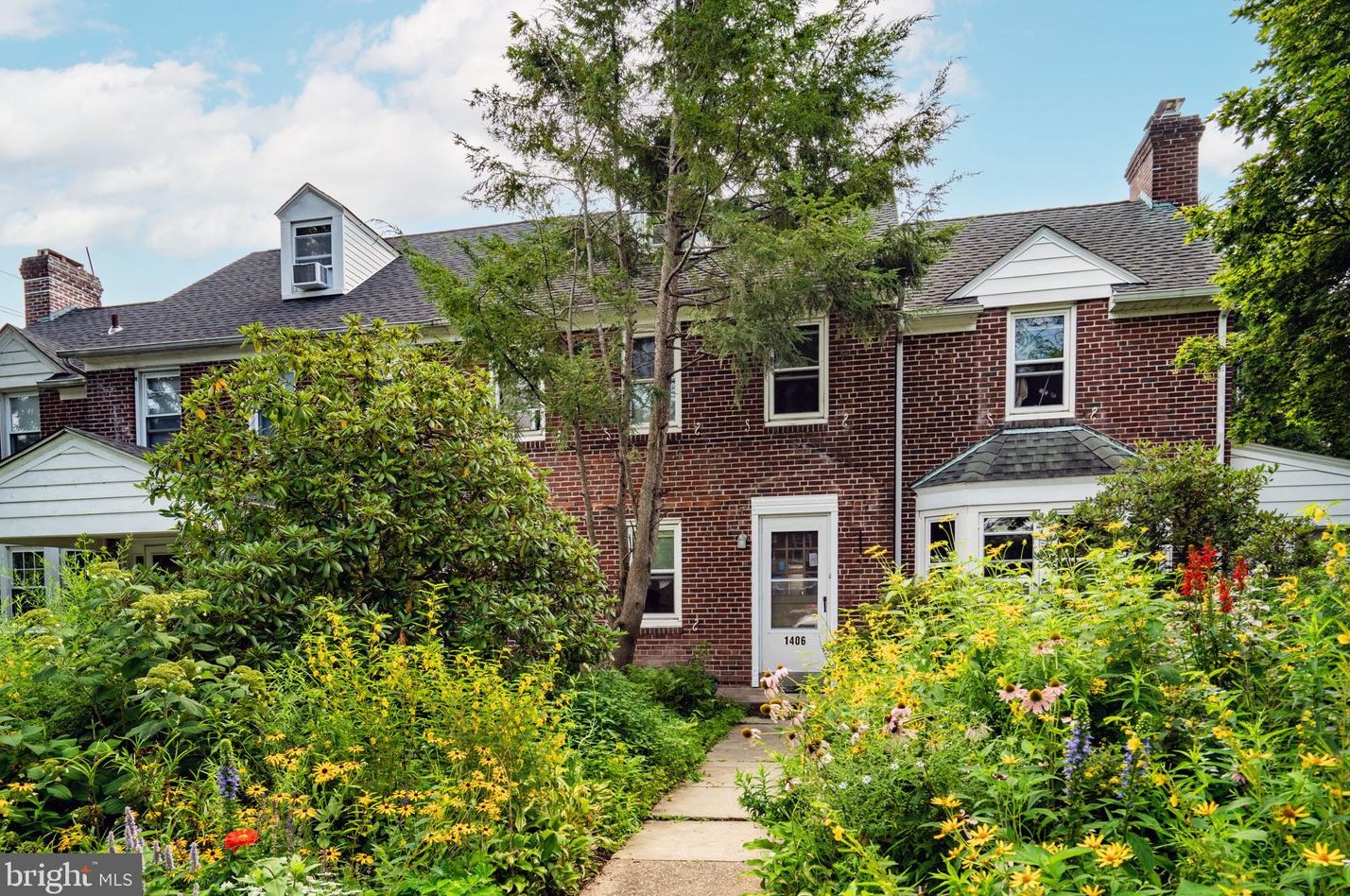 1406 Edgevale Rd, Penn Wynne PA  19096-3808 exterior