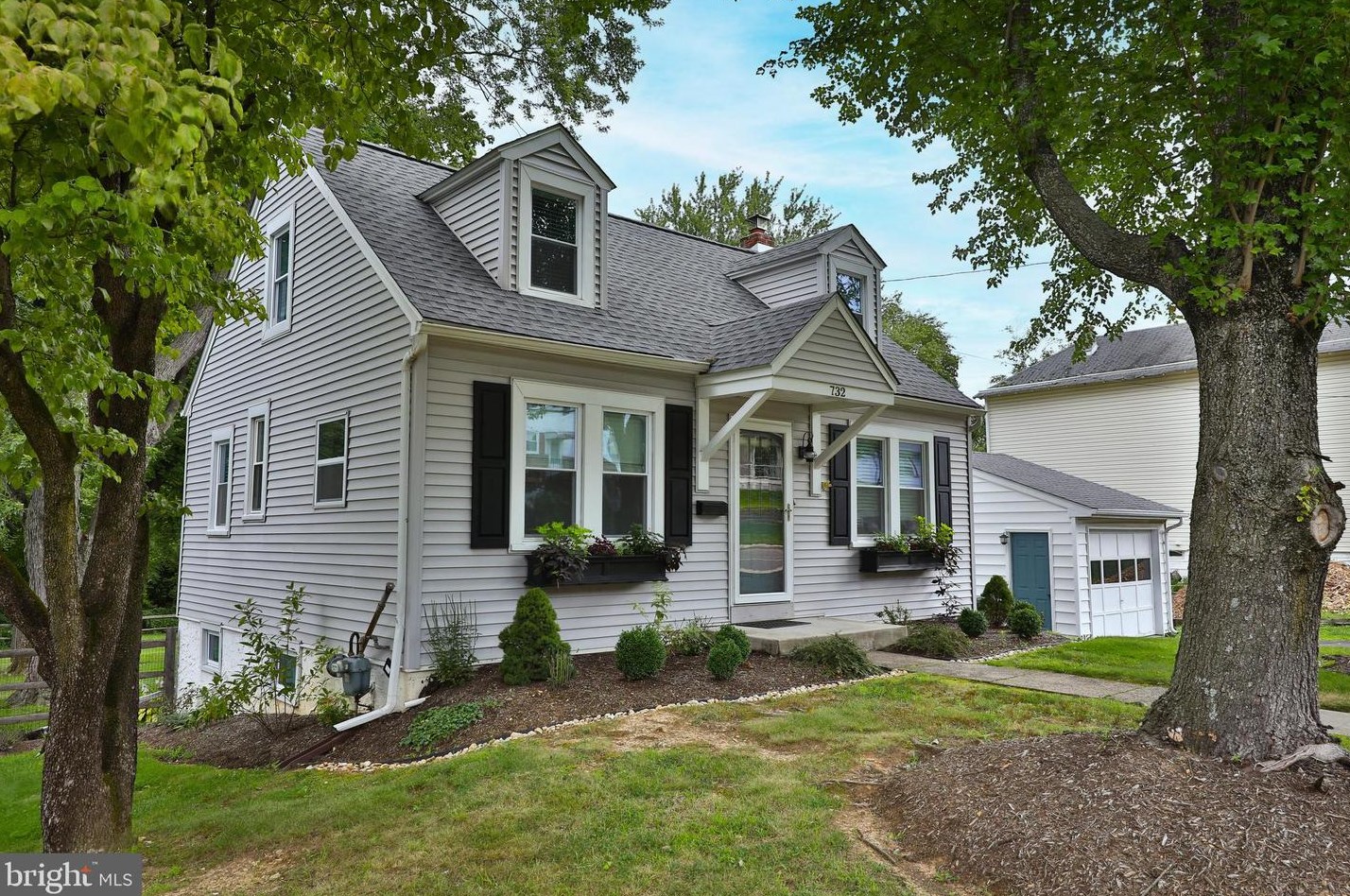 732 N Tyson Ave, Ardsley, PA 19038