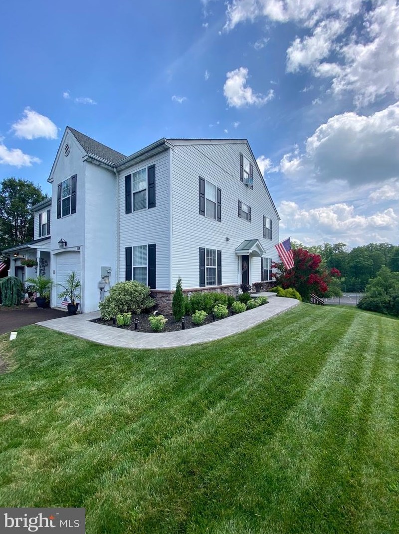 218 Green St, Souderton, PA 18964