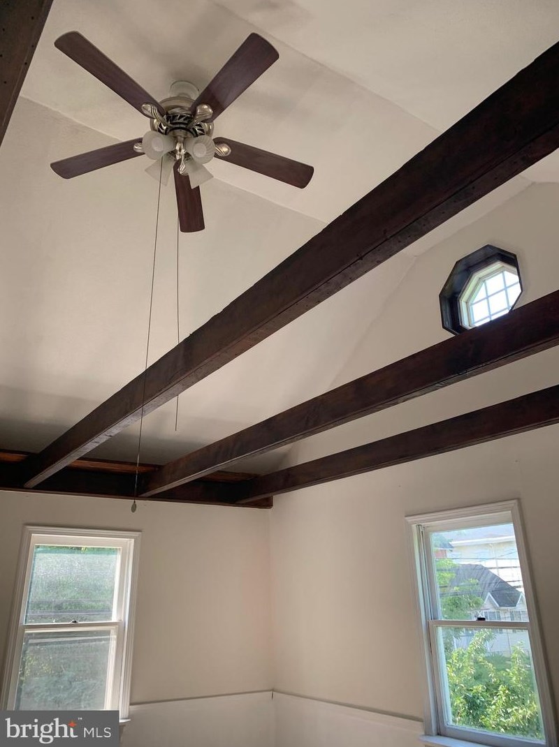 426 Montgomery Ave, North Wales PA 19454-2952 exterior