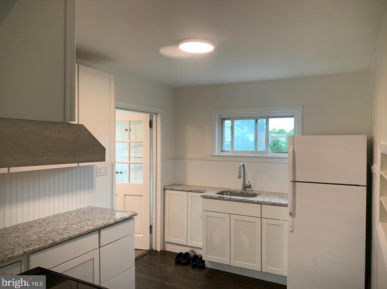 126 5th St, North Wales, PA 19454-2831