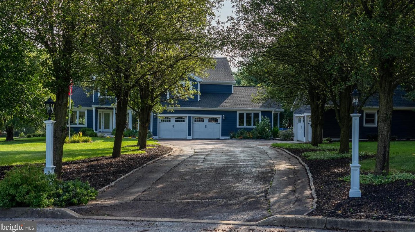 4 Merion Ln, Collegeville, PA 19426