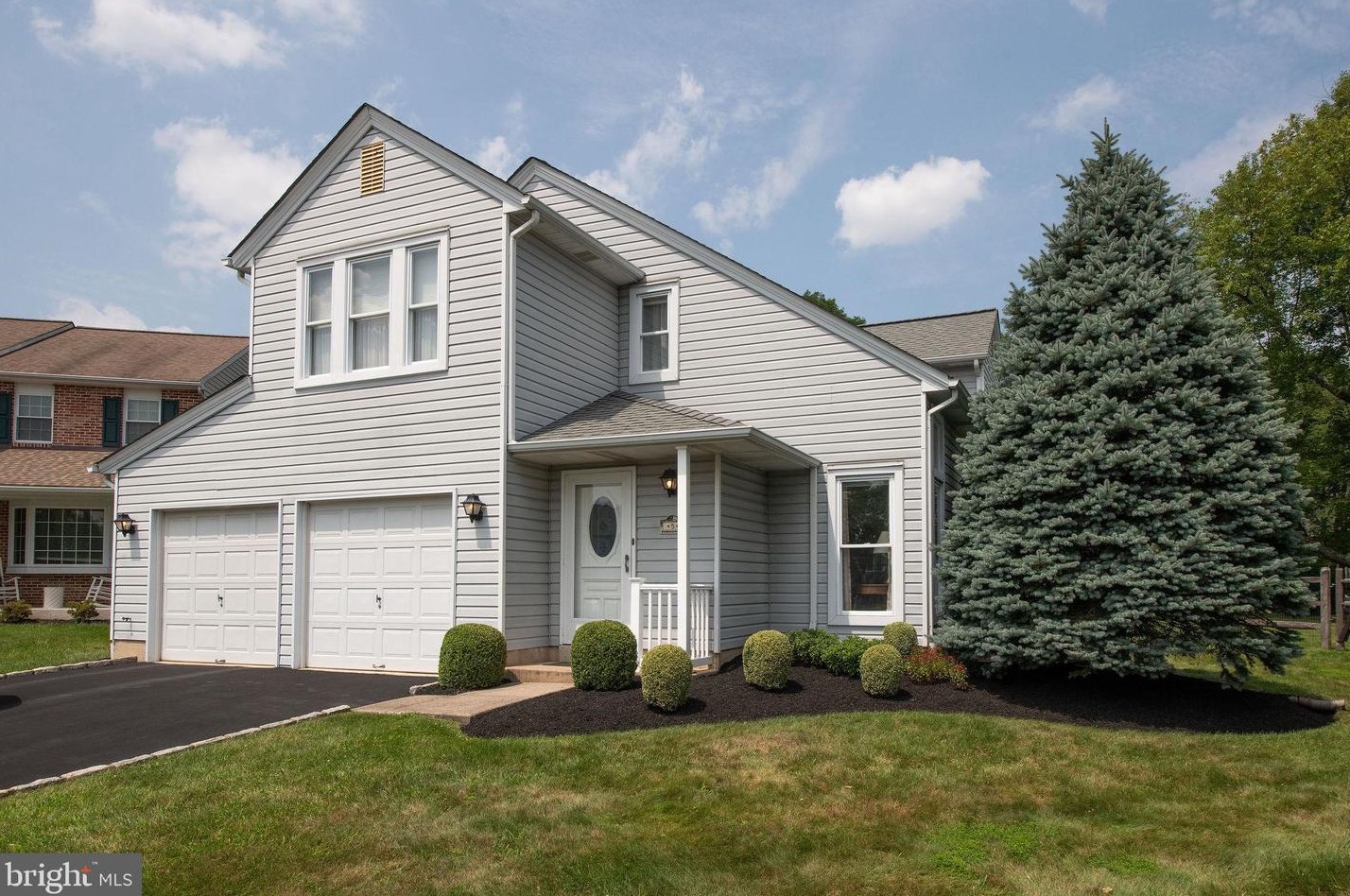 5 Tree Bark Cir, Horsham, PA 19044