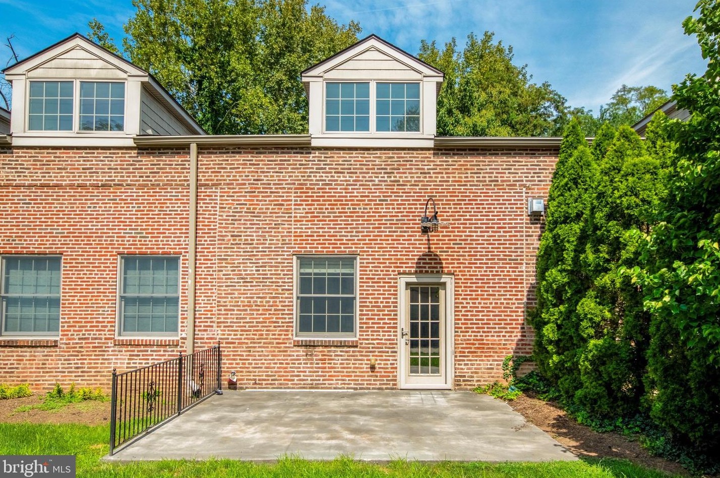 426 W Laurel Ave #8, Cheltenham, PA 19012