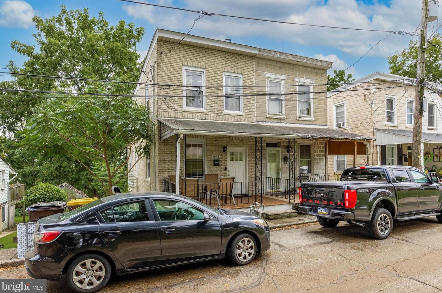 663 Columbus St, Norristown, PA 19405