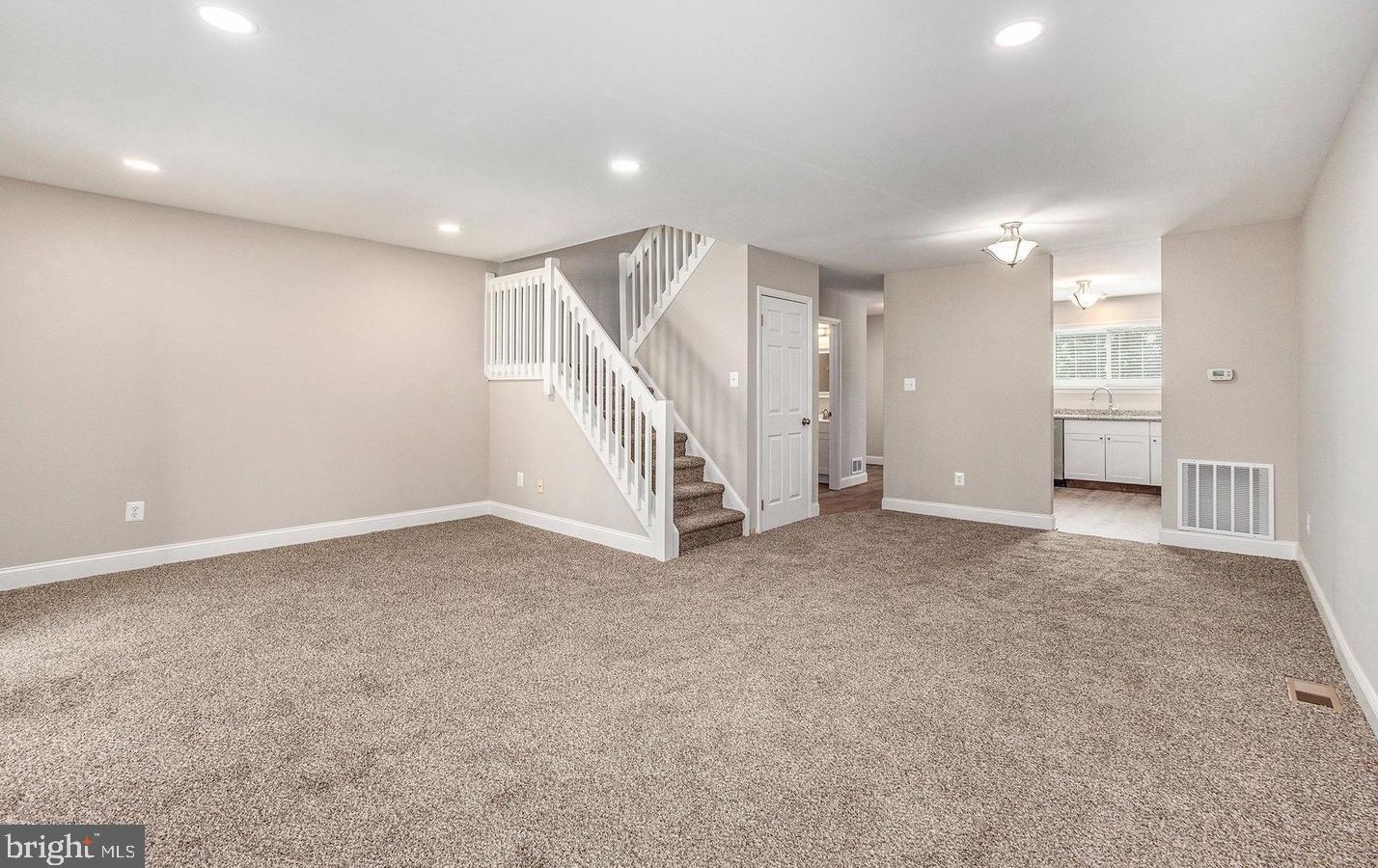 141 Larchwood Ct, Collegeville, PA 19426
