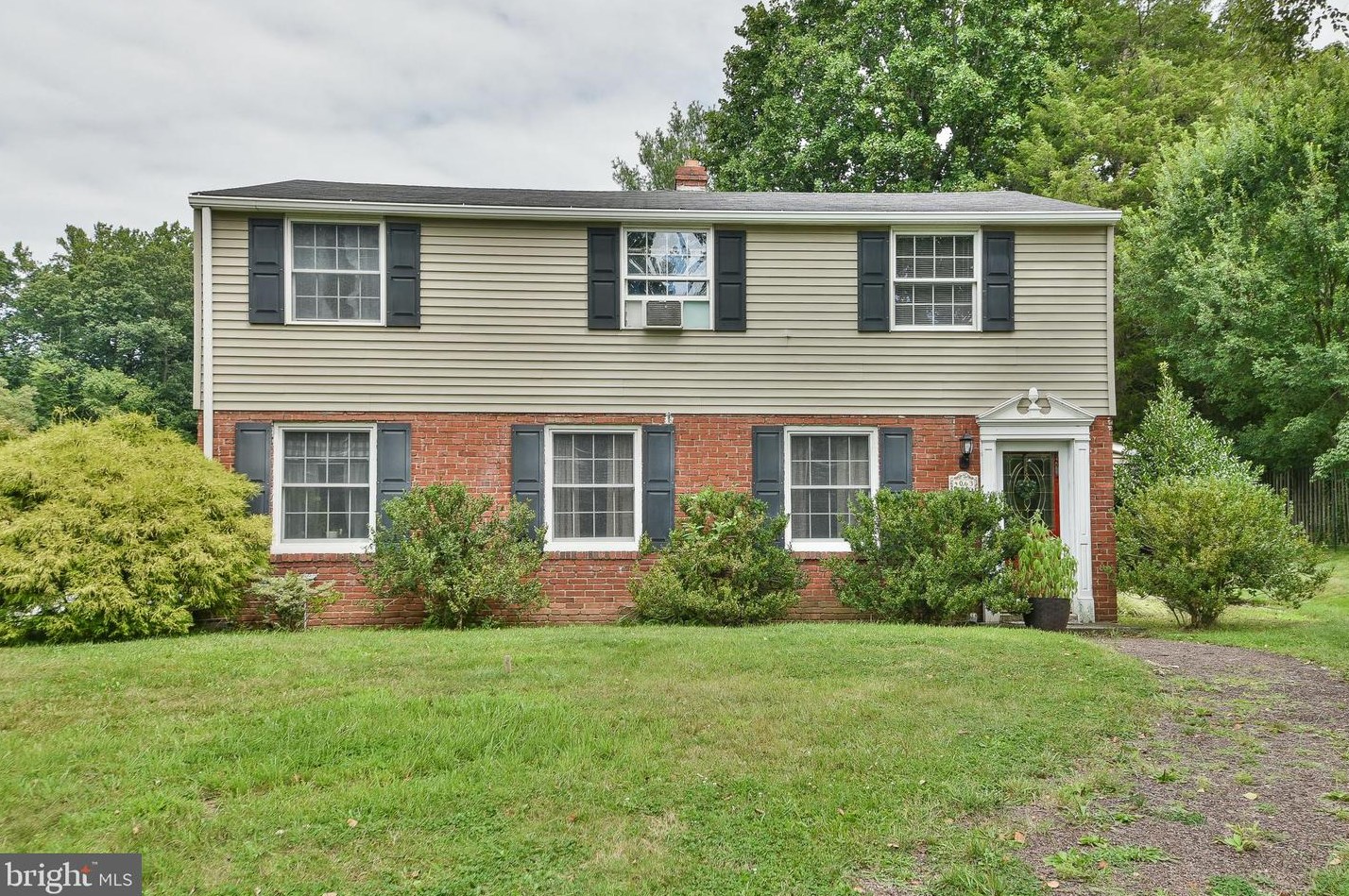 4063 S Warner Rd, Miquon, PA 19444