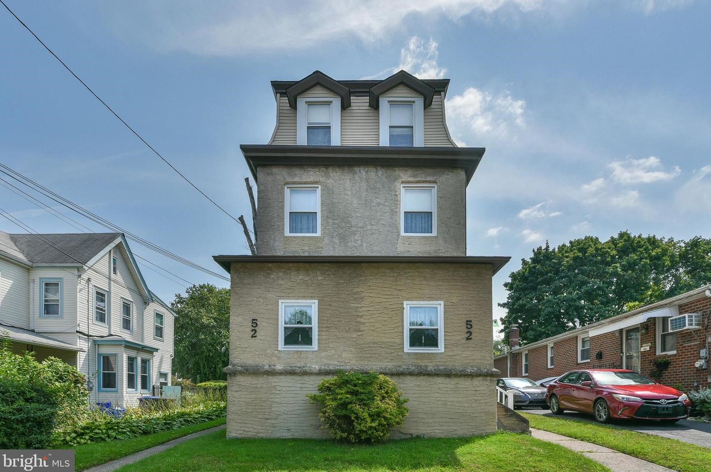 52 Jarrett Ave, Meadowbrook, PA 19046-4221