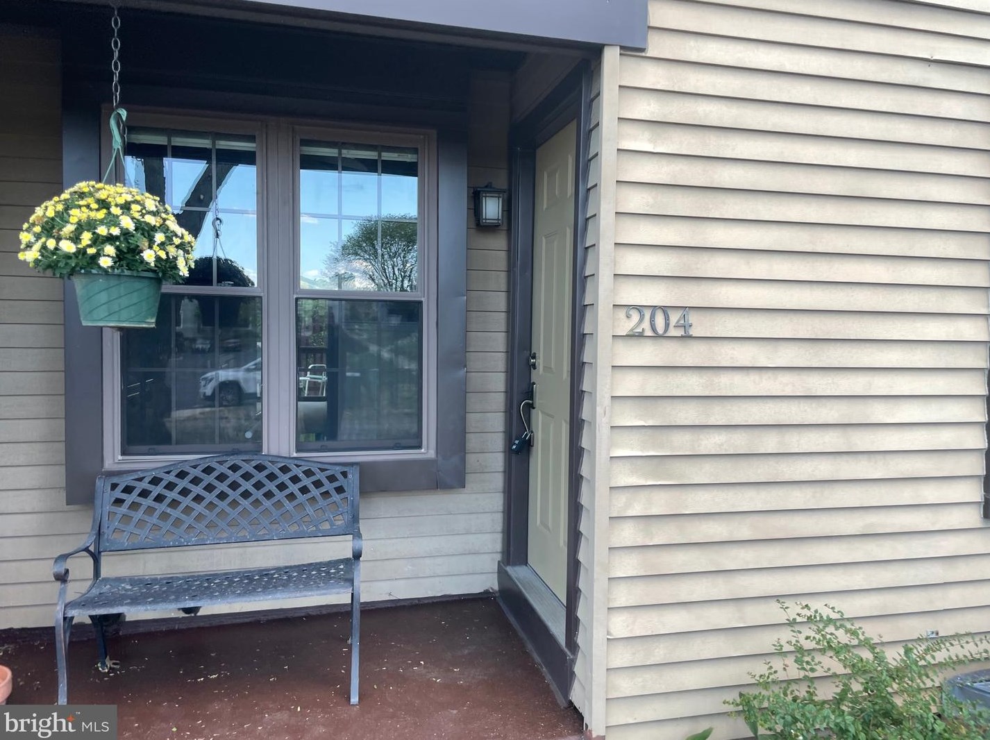 204 Mckean Ct, North Wales, PA 19454