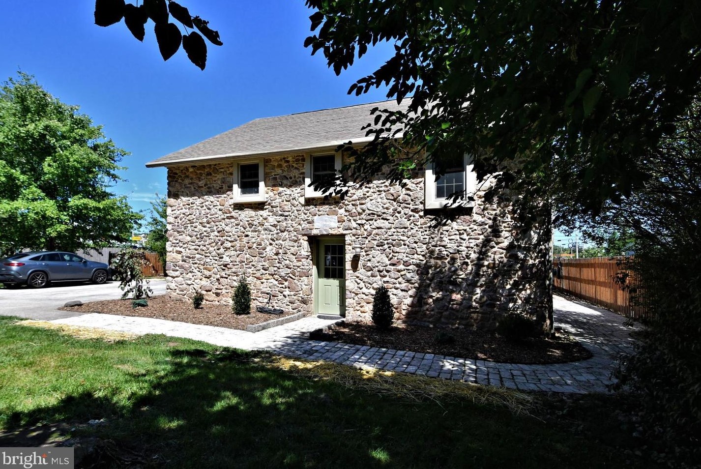 7 Oakdale Ave, Norristown, PA 19403