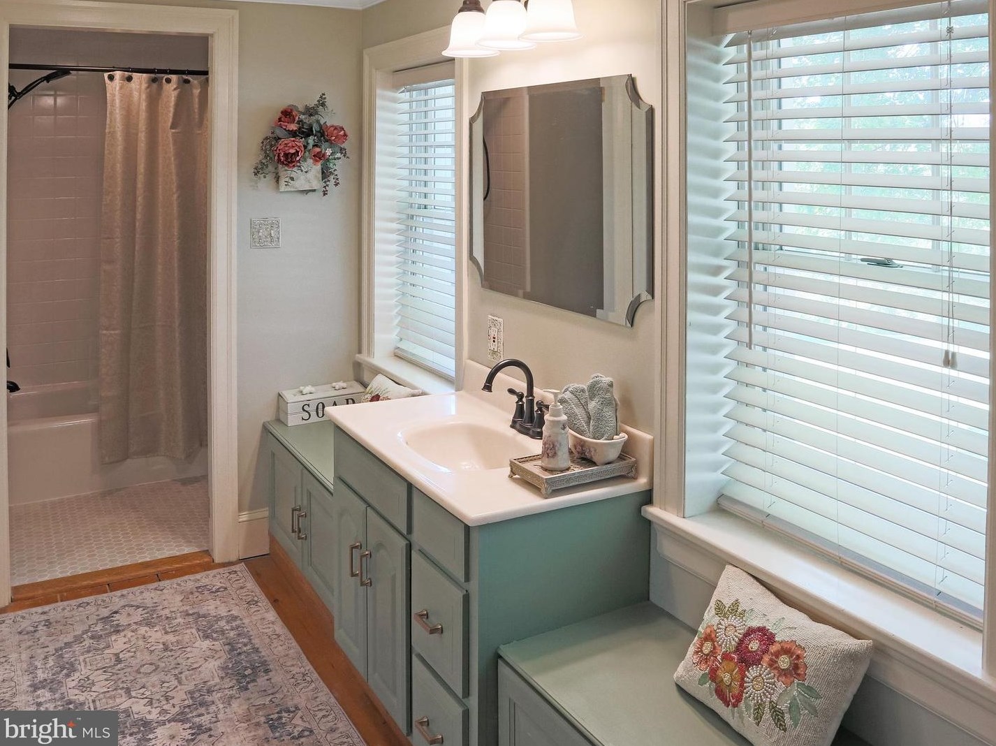 107 Kulp Rd, Harleysville, PA 19438-1801