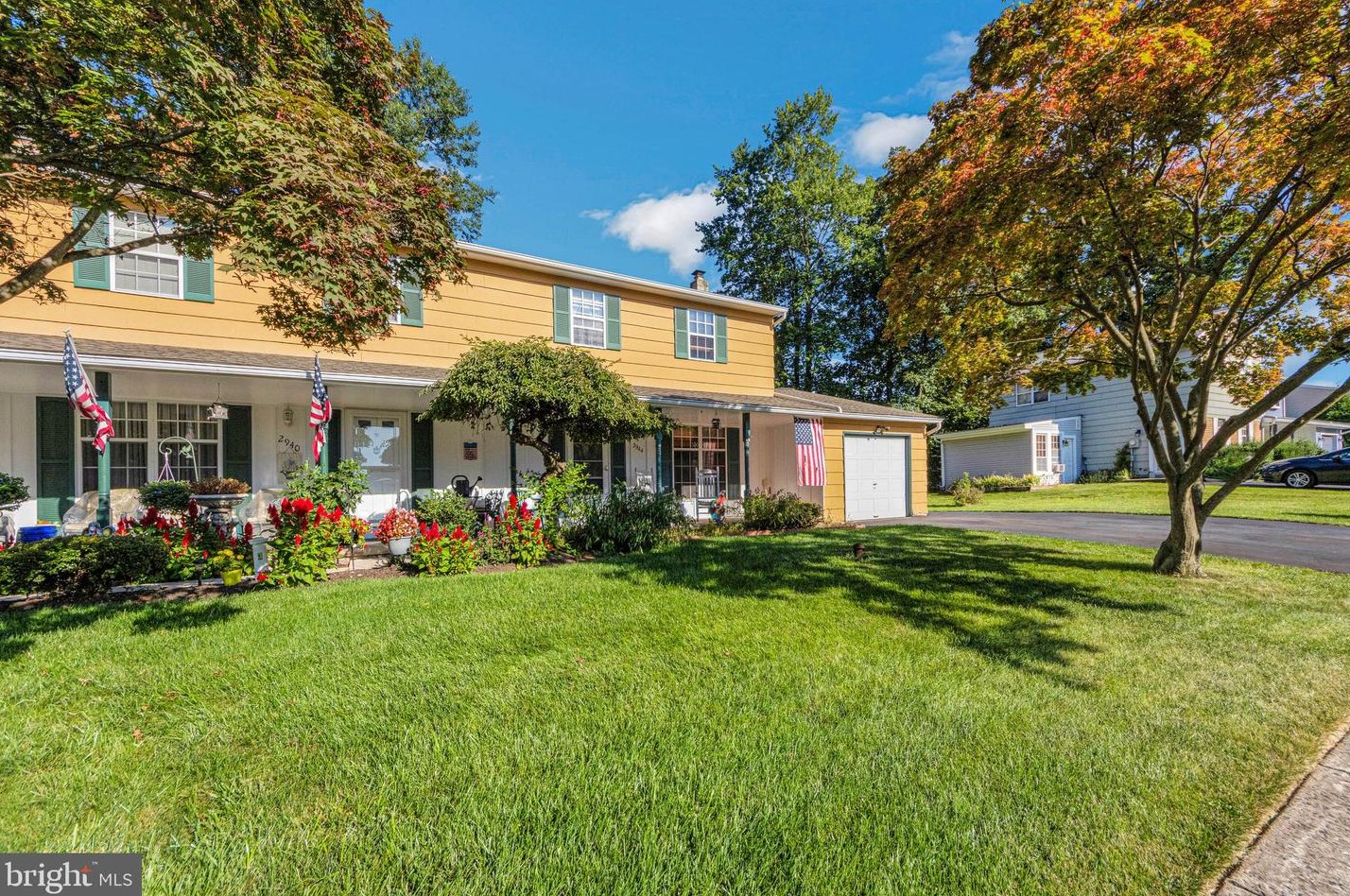 2944 Washington Ln, Hatfield, PA 19440-3451